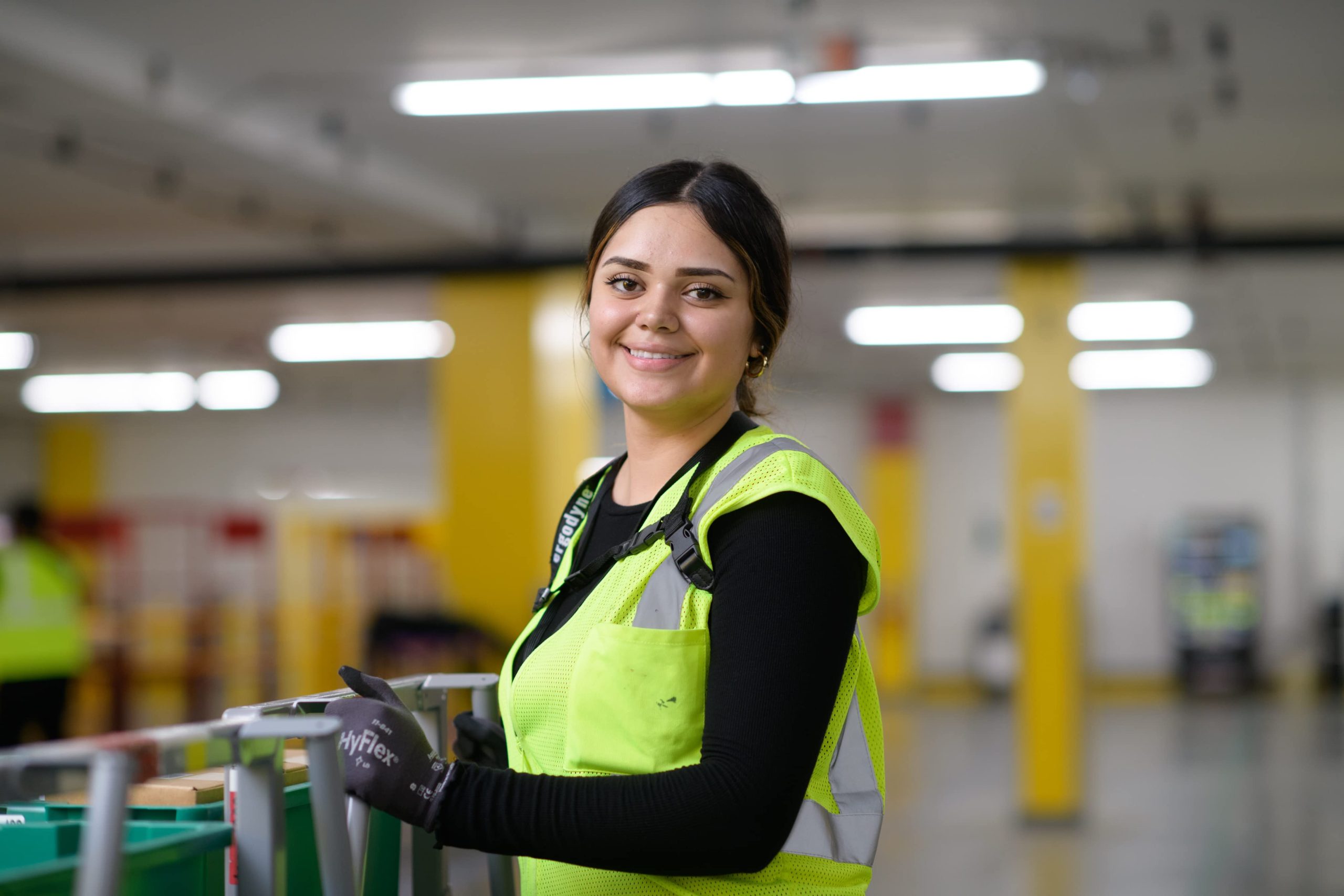 Amazon: Diving into Job Opportunities at the E-Commerce Titan